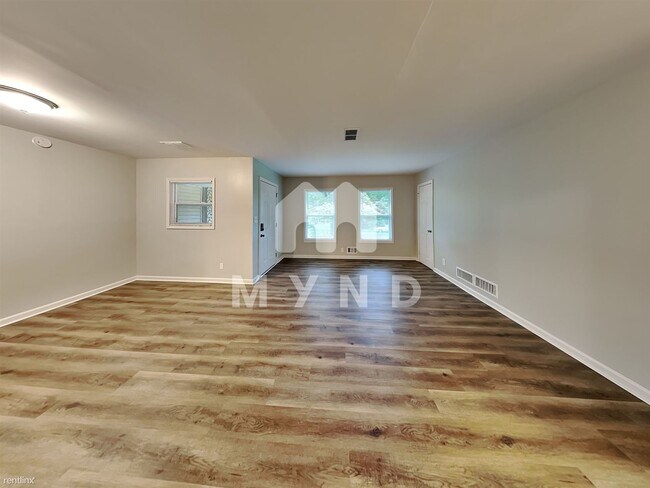 Building Photo - 4 br, 1.5 bath House - 2116 Barbara Ln
