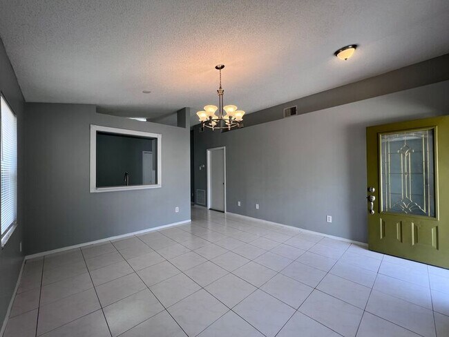 Building Photo - 1114 Shoshanna Dr