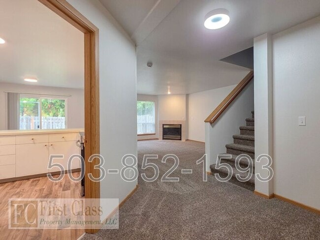 Building Photo - 20693 SW Lavender Ave