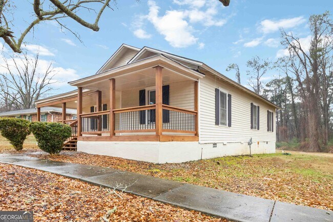 Foto del edificio - 2141 Fairburn Rd SW