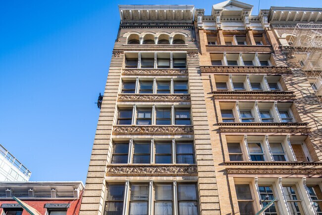 Building Photo - 60 Grand St
