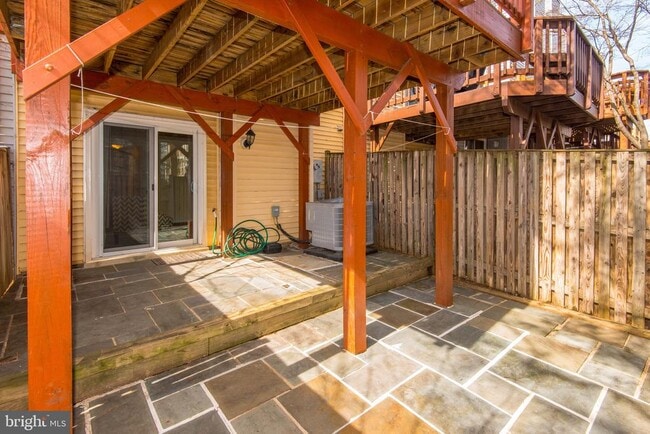 Foto del edificio - 7782 Marshall Heights Ct