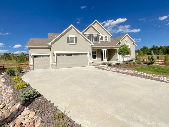 Foto del edificio - 5 Bedroom Home Available Near Baptist Rd &...