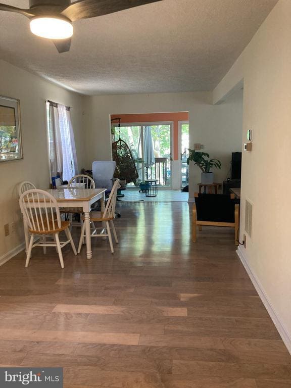 Building Photo - 7822 Renshaw Rd