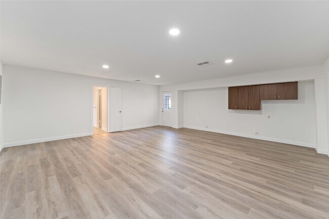 Foto del edificio - 23122 Whispering Willow Dr