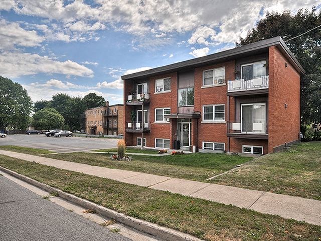 Photo du bâtiment - Brockville Apartments