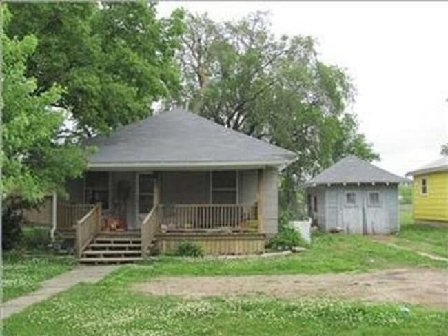 Foto del edificio - $895 - 3 bed 1 bath - Single Family Home