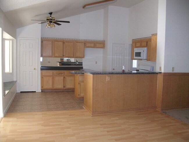 Foto del edificio - 2998 Kennewick Dr