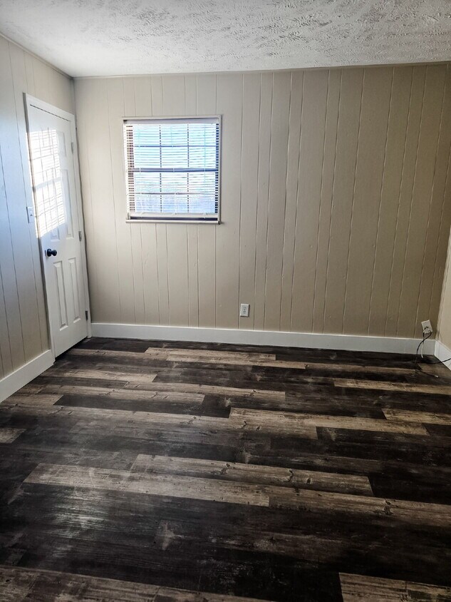 Foto del edificio - Renovated 1-bedroom, 1-bath apartment featuring a bright, modern layout with stylish updates thro...