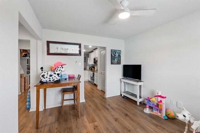 Foto del edificio - 113 Stratton Ln