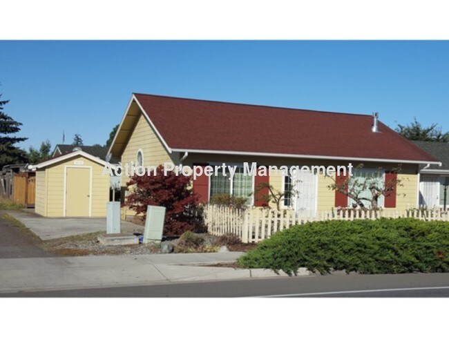 Building Photo - 491-497 S 7th Ave