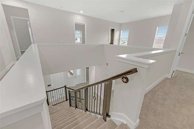 Building Photo - 14989 RedCove Pl