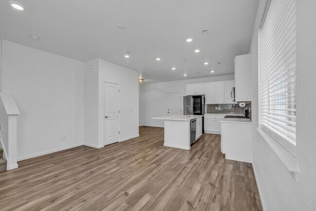 Foto del edificio - 18152 Caffey Dr