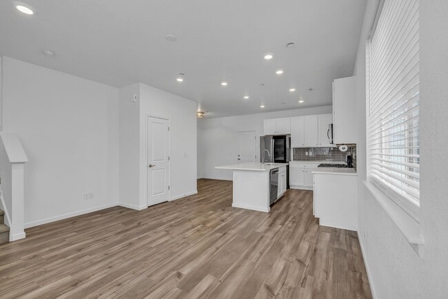 Building Photo - 18152 Caffey Dr