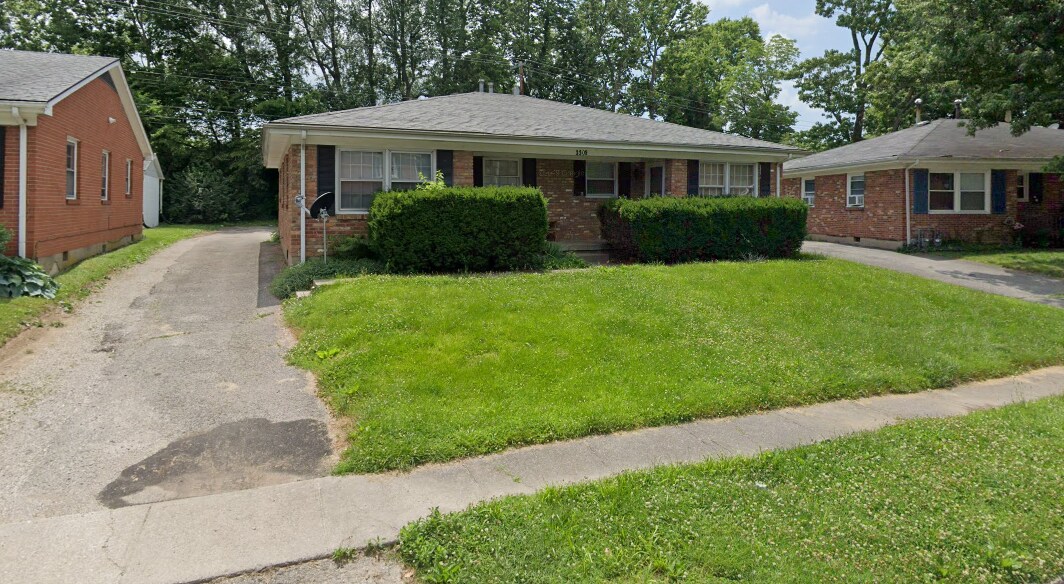 2208 Winterberry Dr Unit A, Lexington, KY 40504 Apartments in