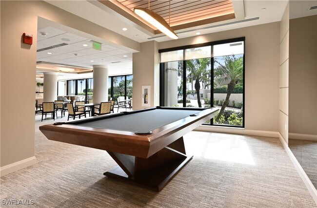 Foto del edificio - 4551 Gulf Shore Blvd N