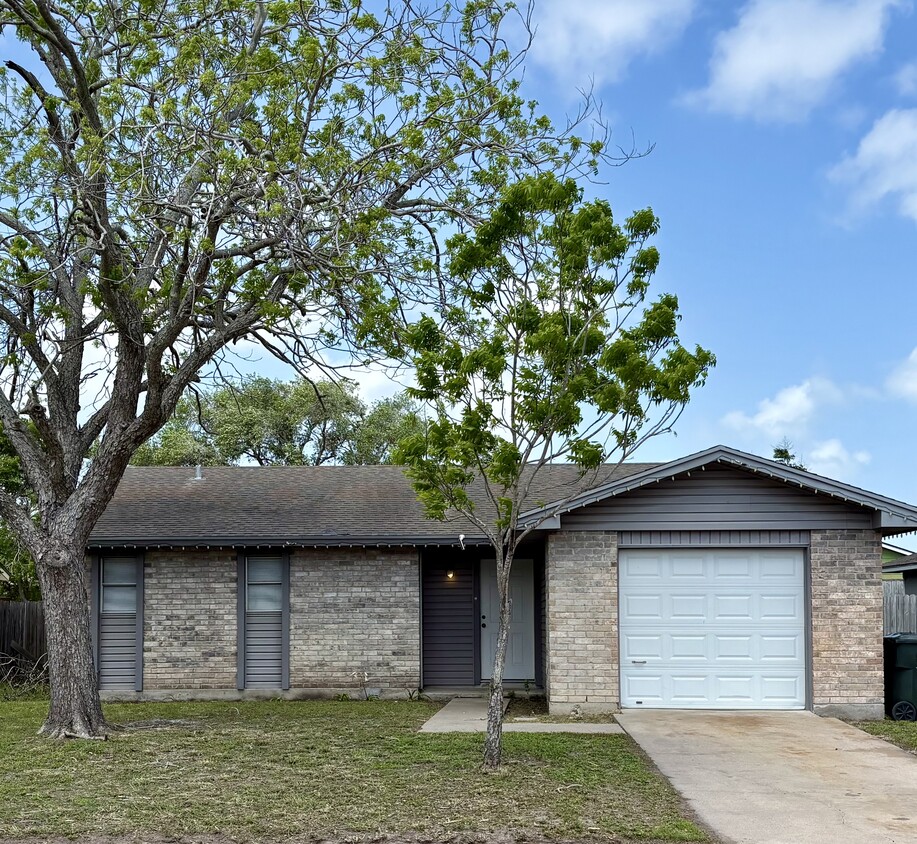 Building Photo - 6706 Rhonda Dr