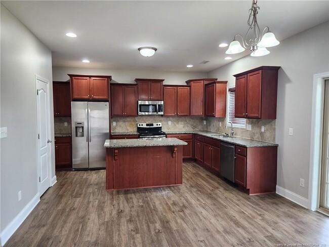 Building Photo - 471 Century Dr
