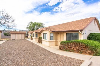 Building Photo - 8460 E Lakeshore Dr