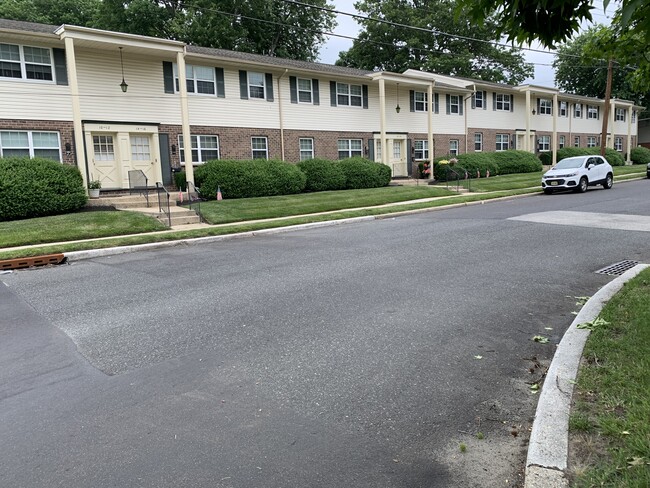 Foto del edificio - Dora Court