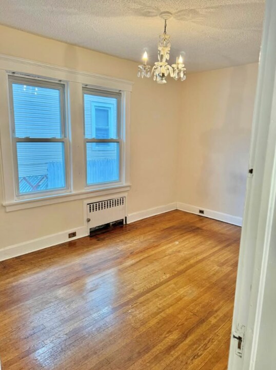 Dormitorio 1 - 383 Dakota St
