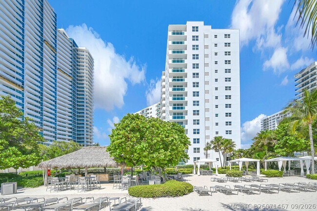 Building Photo - 3001 S Ocean Dr