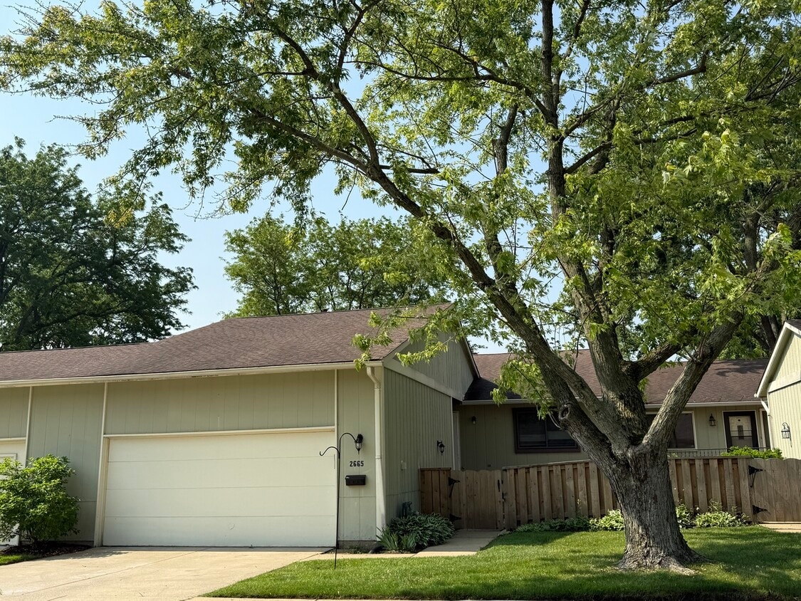 Primary Photo - 2665 Sumac St
