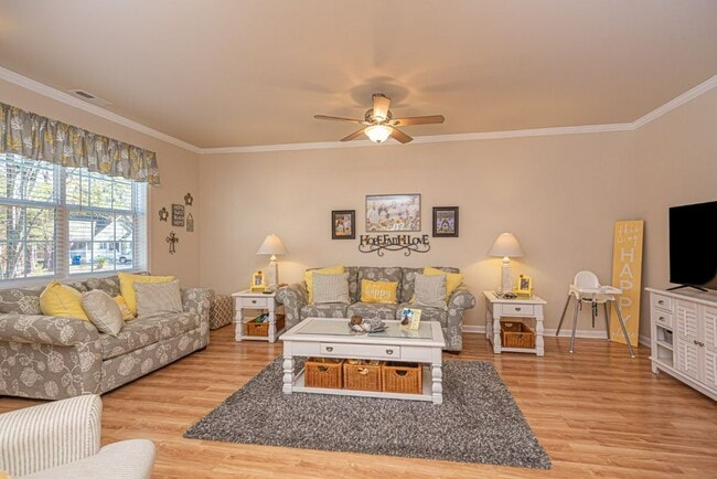 Building Photo - 29 Burr Hill Dr