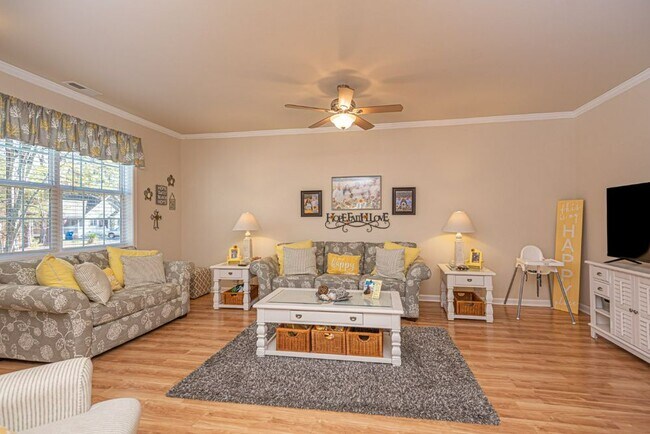 Foto del edificio - 29 Burr Hill Dr