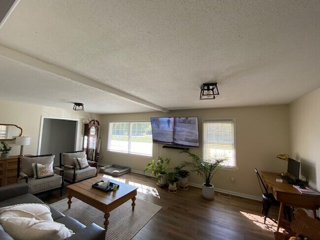 Foto del edificio - Cozy Sneads Ferry Rental -  UTILITIES, LAW...