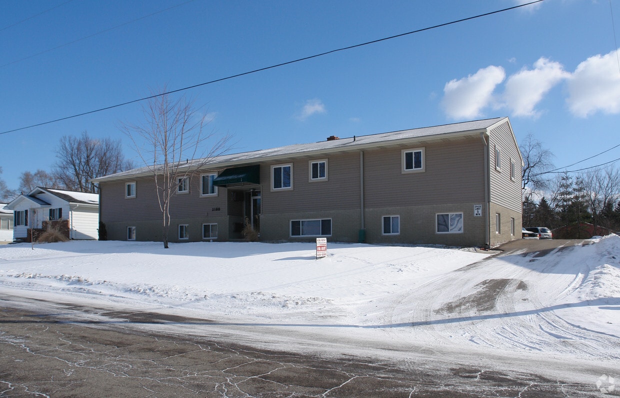2188 Meadowlawn Dr, Holt, MI 48842 Apartments in Holt, MI