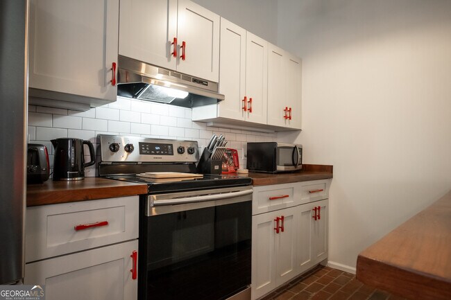 Foto del edificio - 269 N Hull St