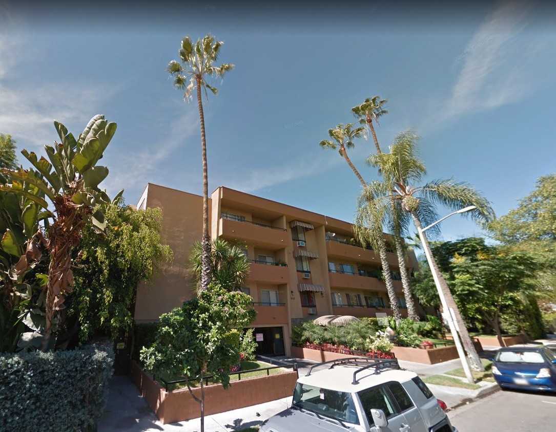 Building Photo - 649 Westbourne Dr