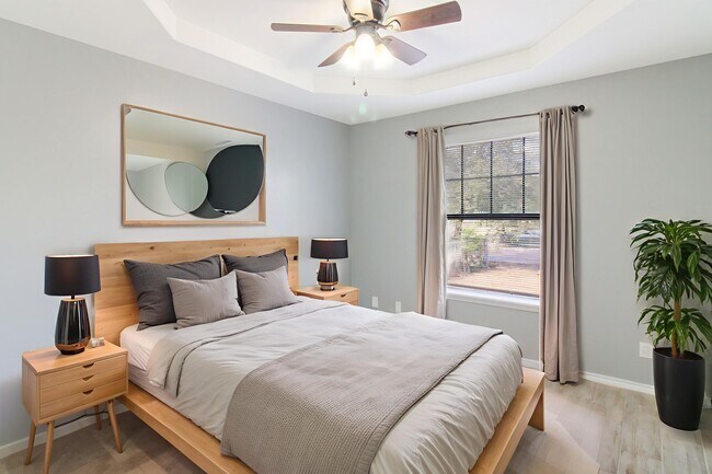 Building Photo - 422 Bahia St