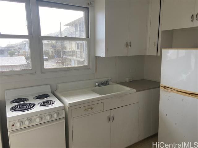 Building Photo - 2740 Rooke Ave