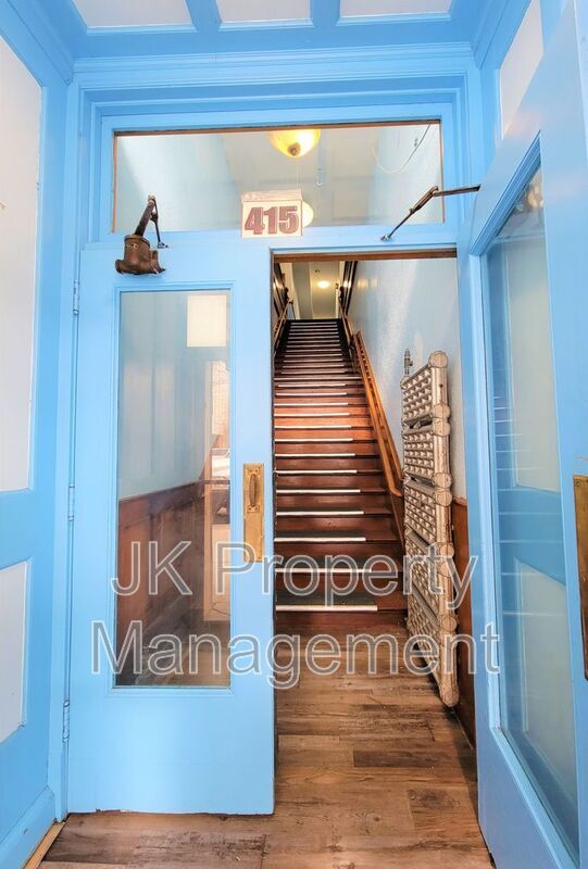 Foto del edificio - 413 Central Ave