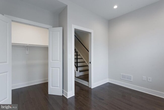 Foto del edificio - 2722 Latona St