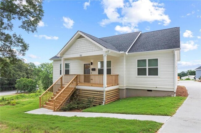 Foto del edificio - 122 Hilltop Dr SW