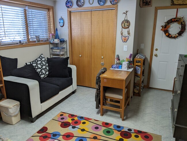 Sala de estar - 5473 N Parkside Ave