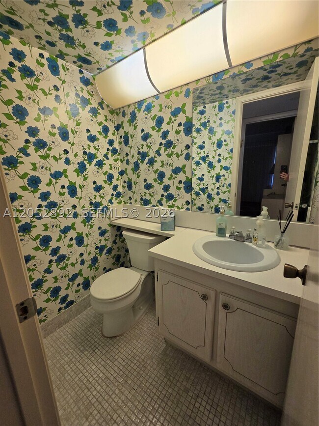 Building Photo - 3036 Ashby D