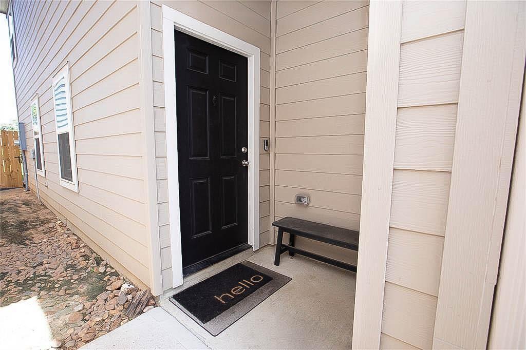 Primary Photo - 17109 Wilthorne Colony Ct