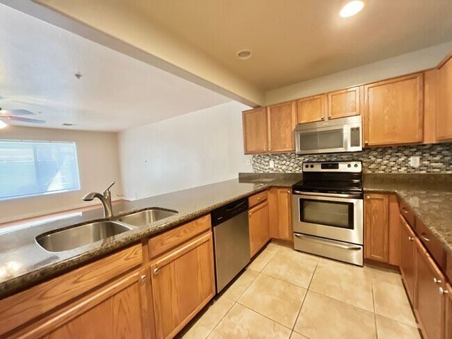 Foto del edificio - 16021 N 30th St