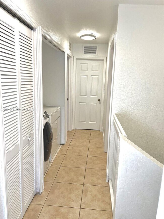 Foto del edificio - 8885 SW 221st Terrace