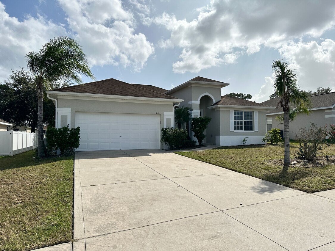 Leesburg 4 Bedroom 2 Bathroom Single Famil... House Rental in