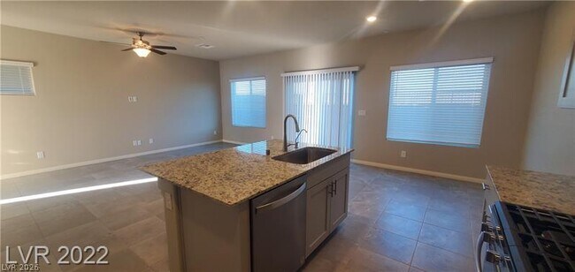 Building Photo - 5228 Sunstone Mesa Dr