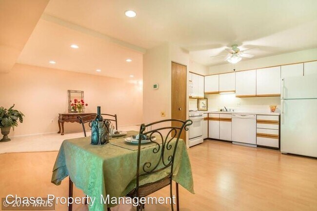 Foto del edificio - 2 br, 2 bath House - 794 A Fairview Avenue