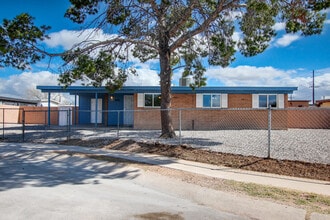 Building Photo - 7261 S Teri Pl