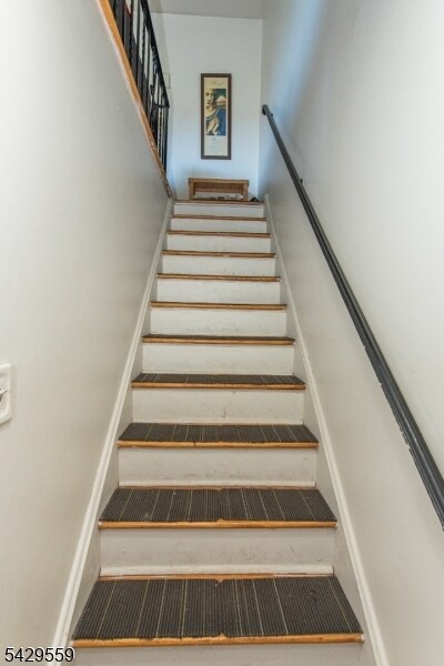 Foto del edificio - 20 Halsey Ave