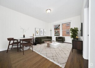 Building Photo - 136 Hicks St