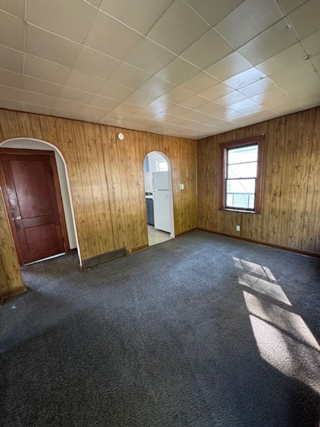Building Photo - 4005 Holton Ave